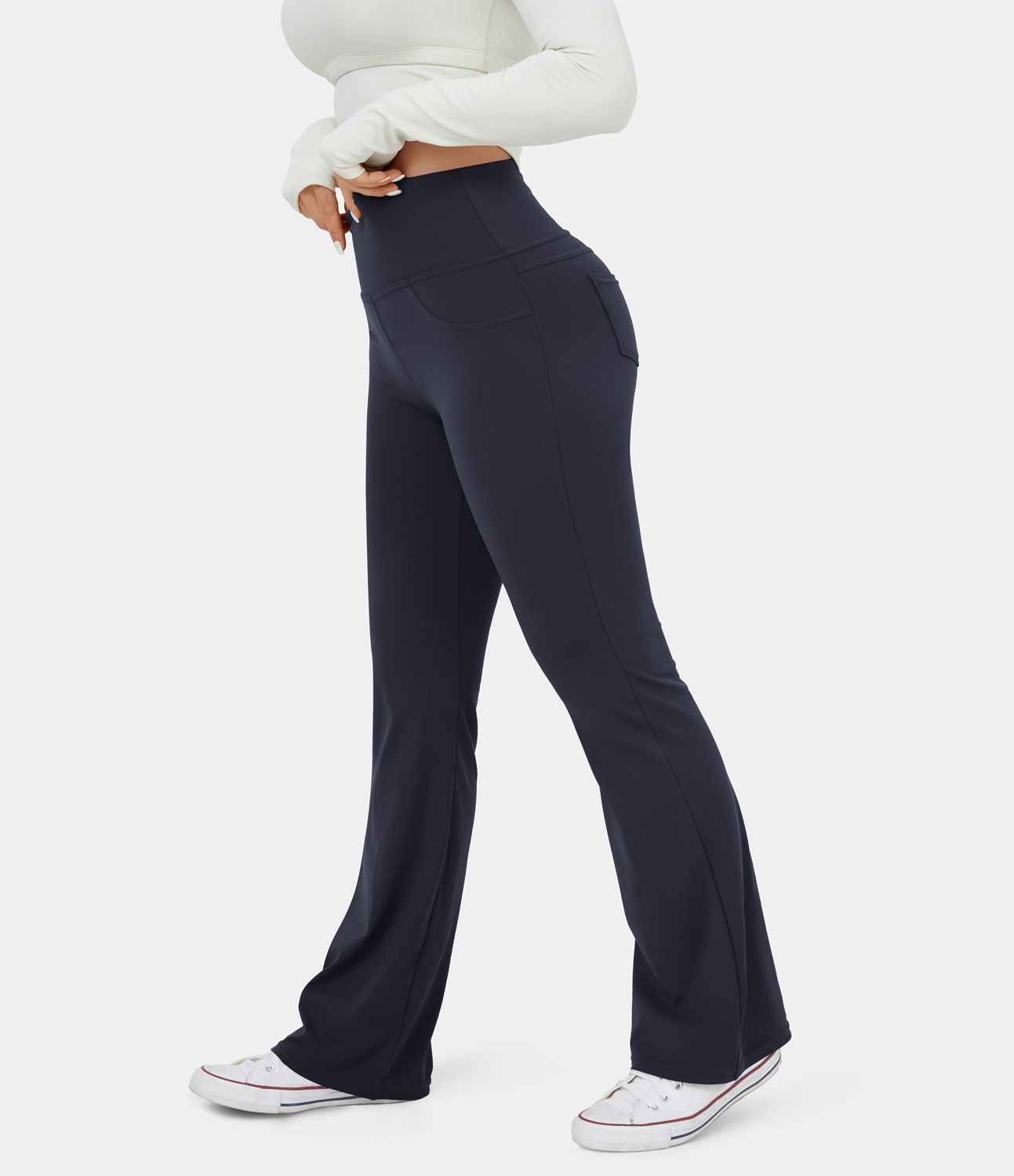 Leggings de yoga acampanados con cintura alta y bolsillo trasero
