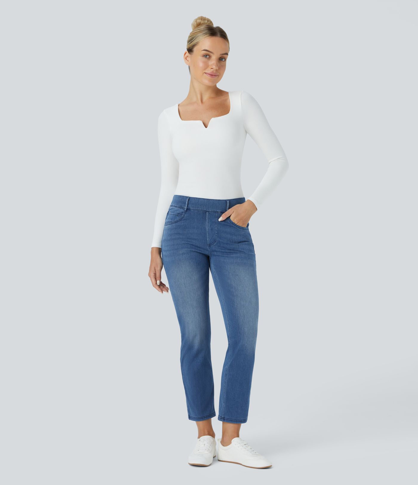 Halara Flex™ Mid-Rise Multiple-Pocket Straight-Leg Washed Stretchy Knit Work Jeans