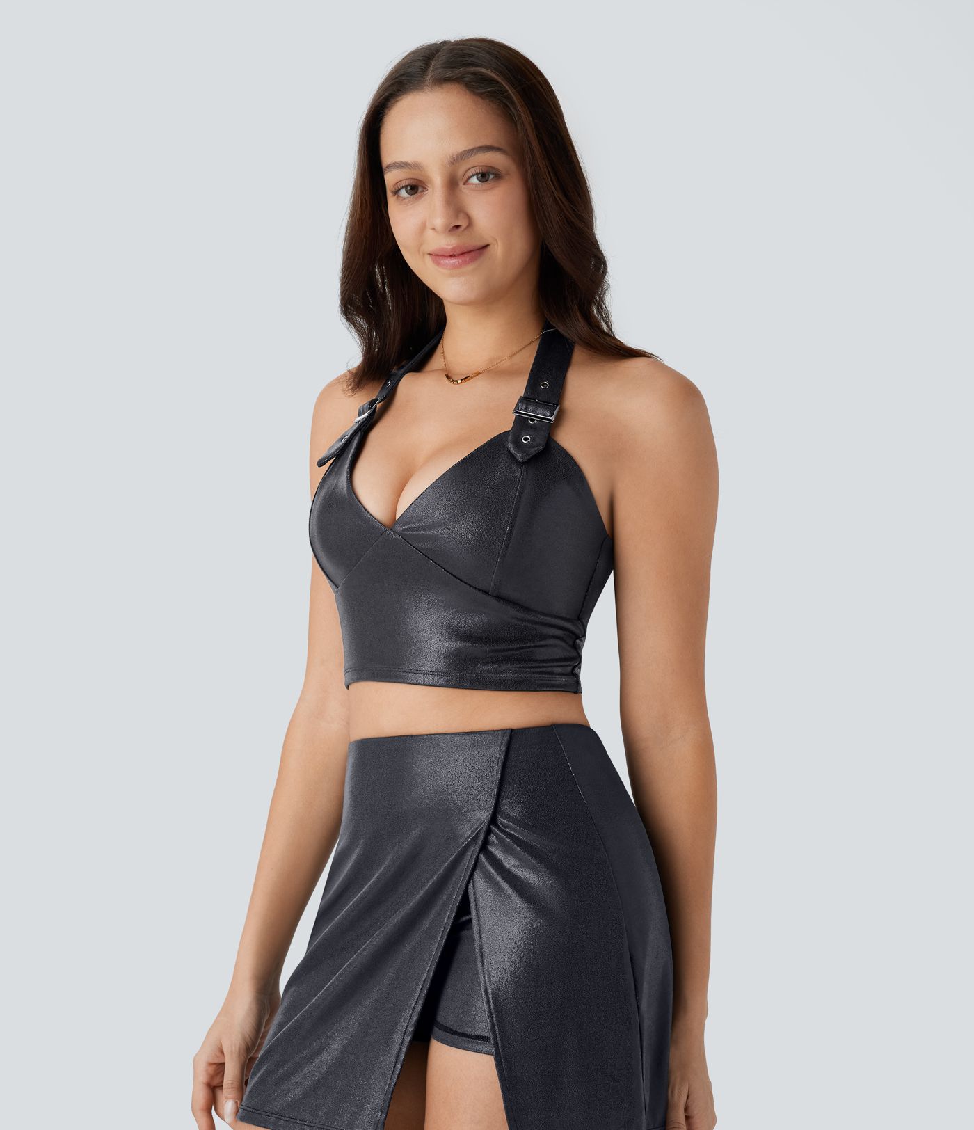 Haut de tennis SoftlyZero™ en similicuir, col halter, imprimé métallisé, extensible