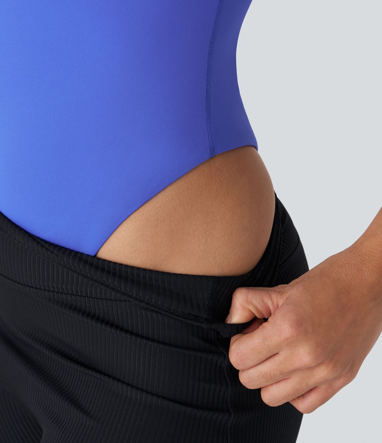 Body Softlyzero™ Airy yoga cuello cuadrado sin espalda entrecruzado tacto fresco-UPF50+