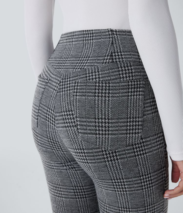 Pantalon ample taille haute avec poches croisées à carreaux