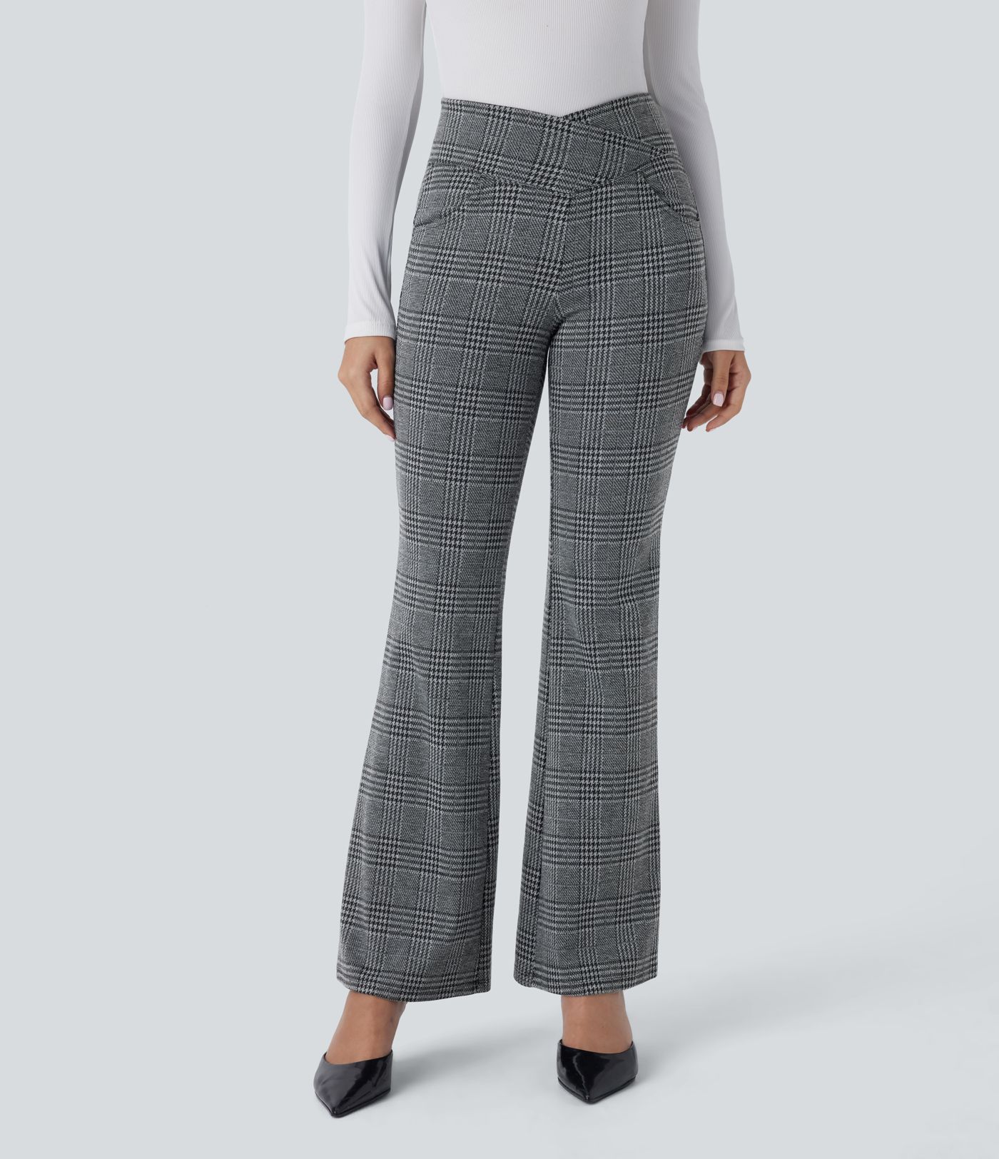 Pantalon ample taille haute avec poches croisées à carreaux