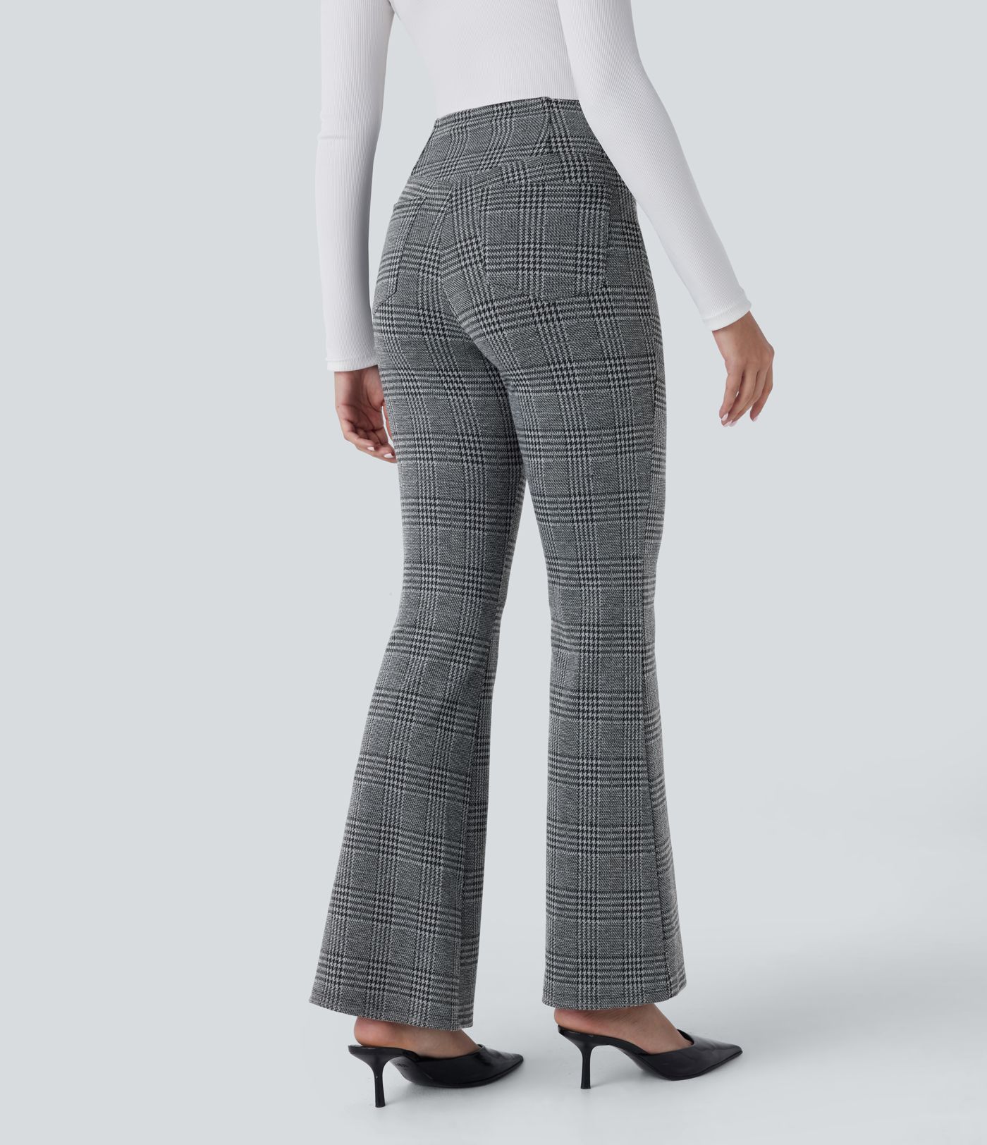 Pantalon ample taille haute avec poches croisées à carreaux