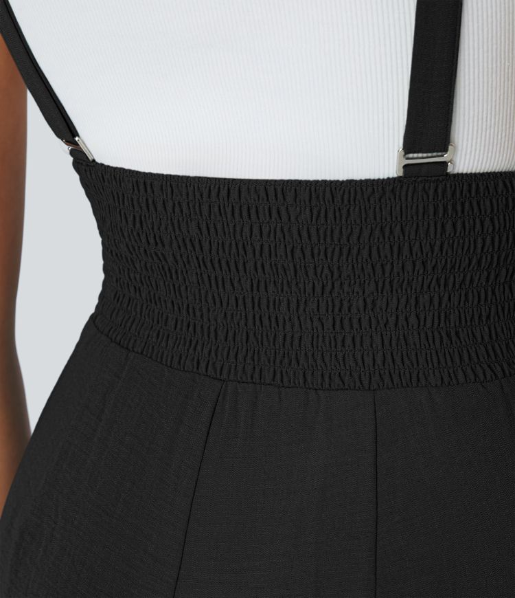 調節可能なストラップ、シャーリング入り、隠しジッパー、サイドポケット、カジュアルなリネン風ジャンプスーツ