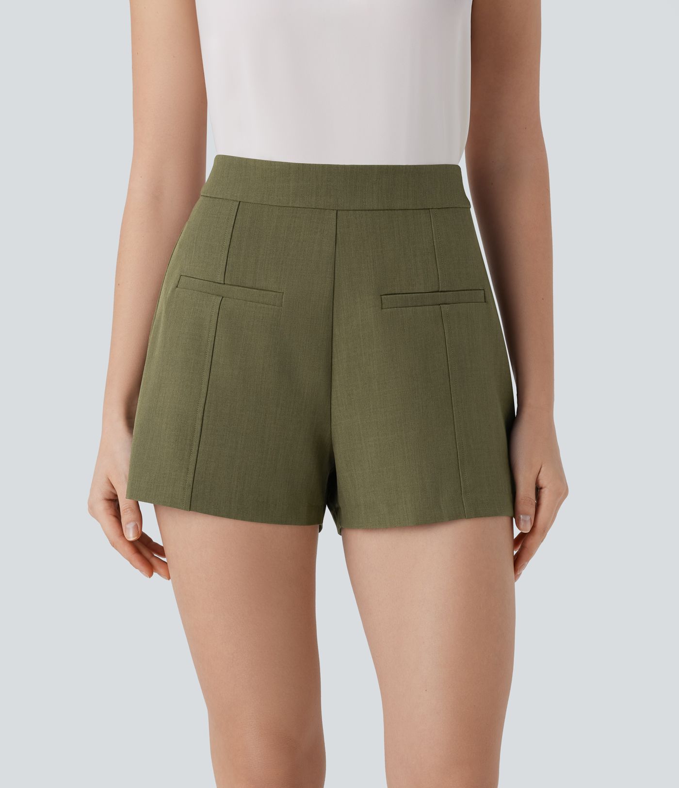 Short tailleur taille haute avec fermeture invisible latérale