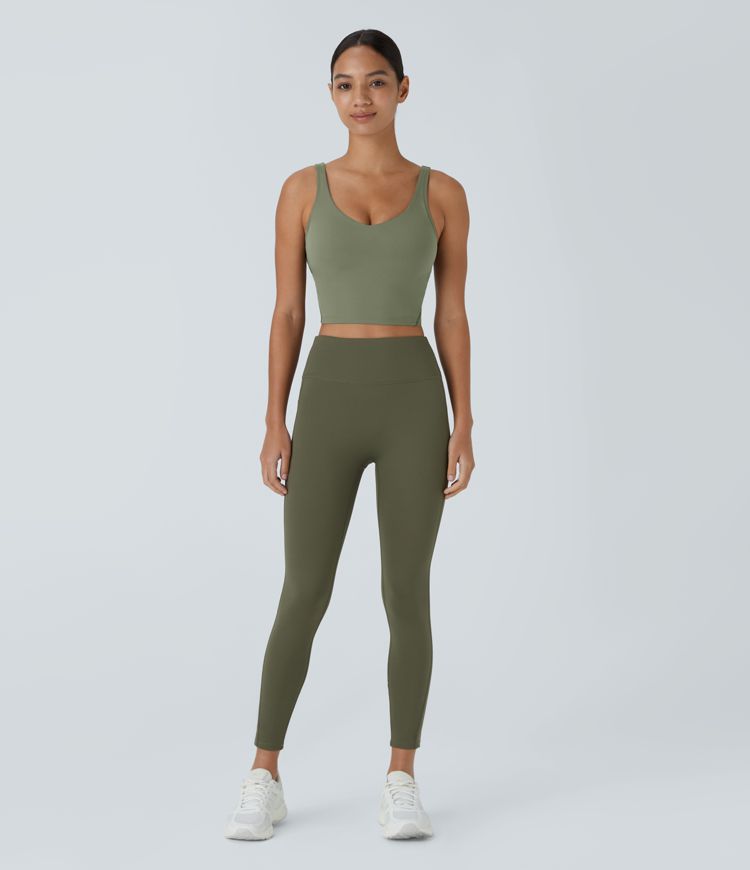 Gepolstertes, kurzes Yoga-Tanktop mit V-Ausschnitt - A-D Cups Gepolstertes, kurzes Yoga-Tanktop mit V-Ausschnitt - A-D Cups