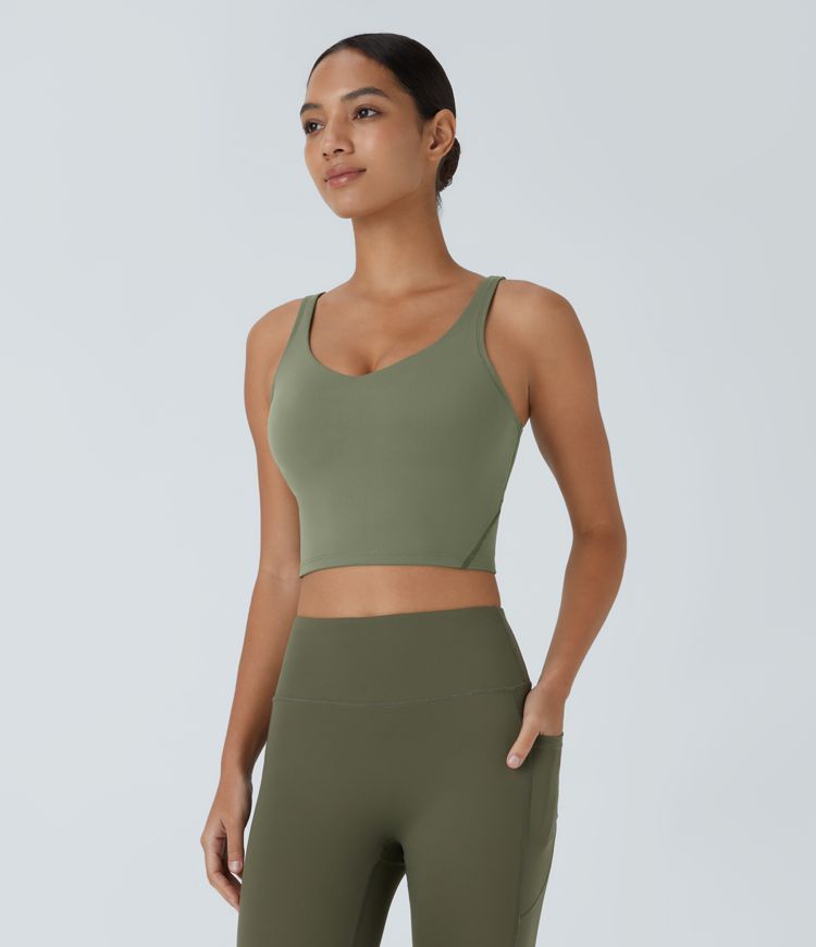 Gepolstertes, kurzes Yoga-Tanktop mit V-Ausschnitt - A-D Cups Gepolstertes, kurzes Yoga-Tanktop mit V-Ausschnitt - A-D Cups