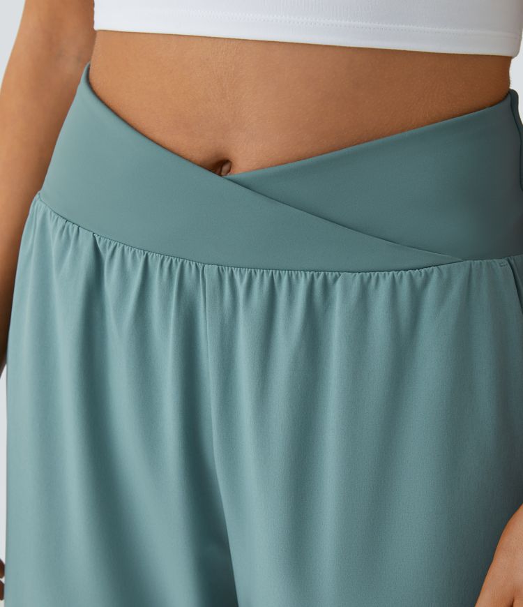 Pantalón Breezeful™ Resort secado rápido abertura bolsillo lateral plisado cruzado tiro alto