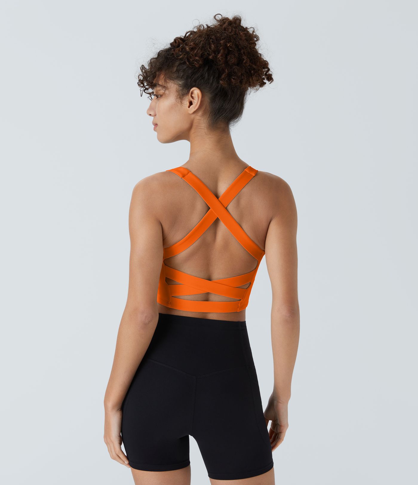 Softlyzero™ Airy - Kurzes, rückenfreies Yoga-Tanktop mit quadratischem Ausschnitt, überkreuzten Trägern und Cool Touch - A-C Cups, UPF50+