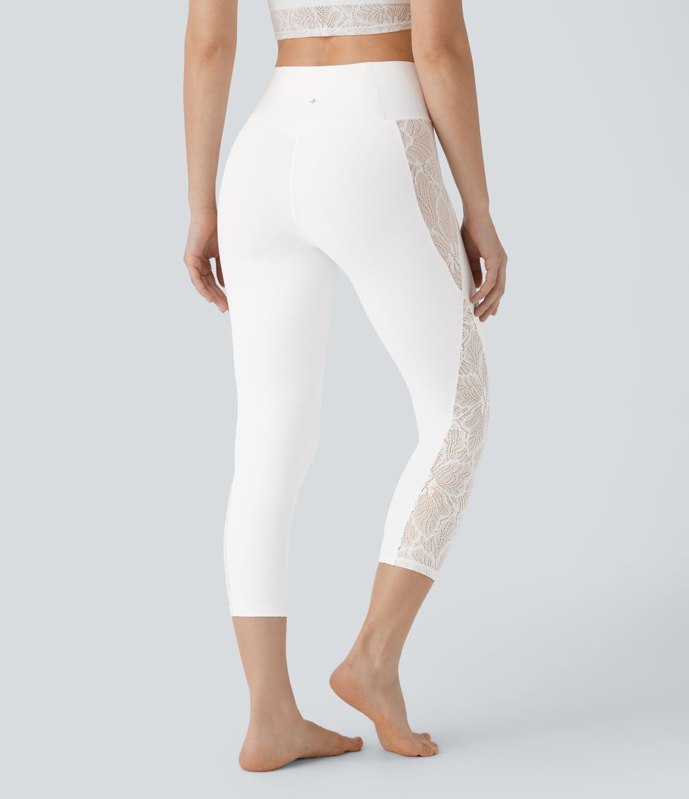 SoftlyZero™ High Waisted Crossover Contrast Lace Capri Yoga Leggings-UPF50+