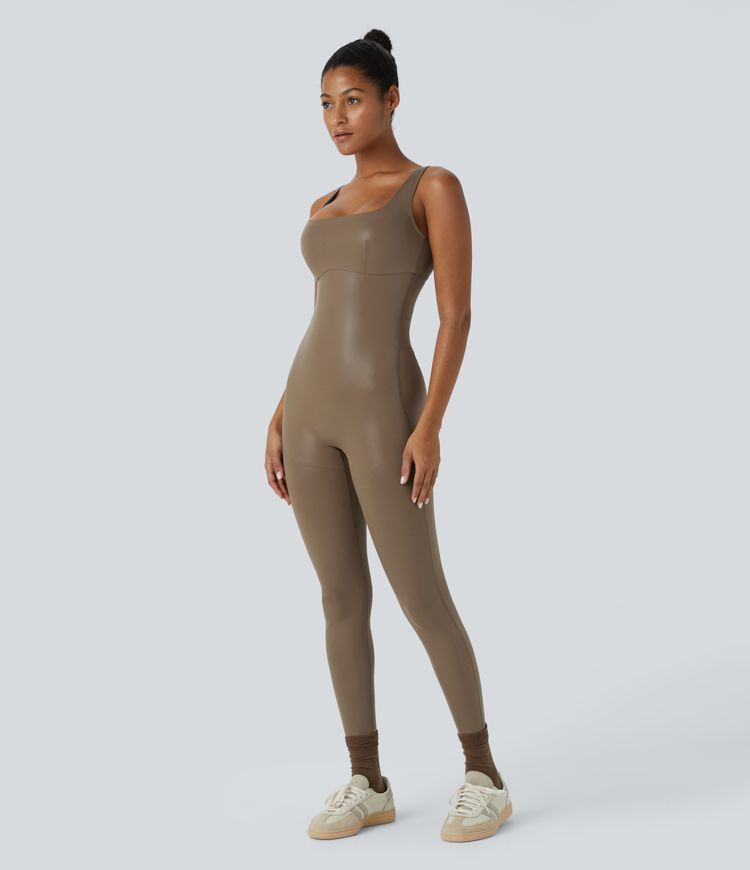 Combinaison gainante sans manches à col carré en tissu brillant effet cuir avec maintien ventral et effet push-up, séchage rapide