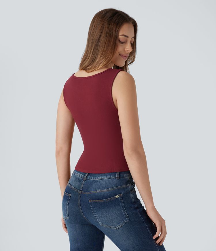 Geripptes, eckiges Ausschnitt, gerüschtes 2-in-1-Tanktop mit schmaler Passform