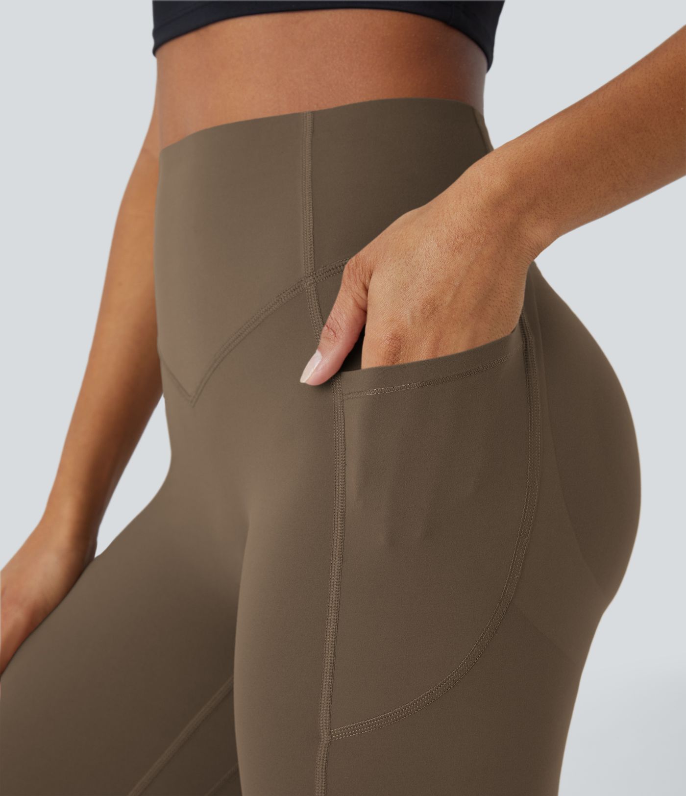 Halara UltraSculpt™ High Waisted Scrunch Butt Lifting Tummy Control Pocket Shaping Training Leggings