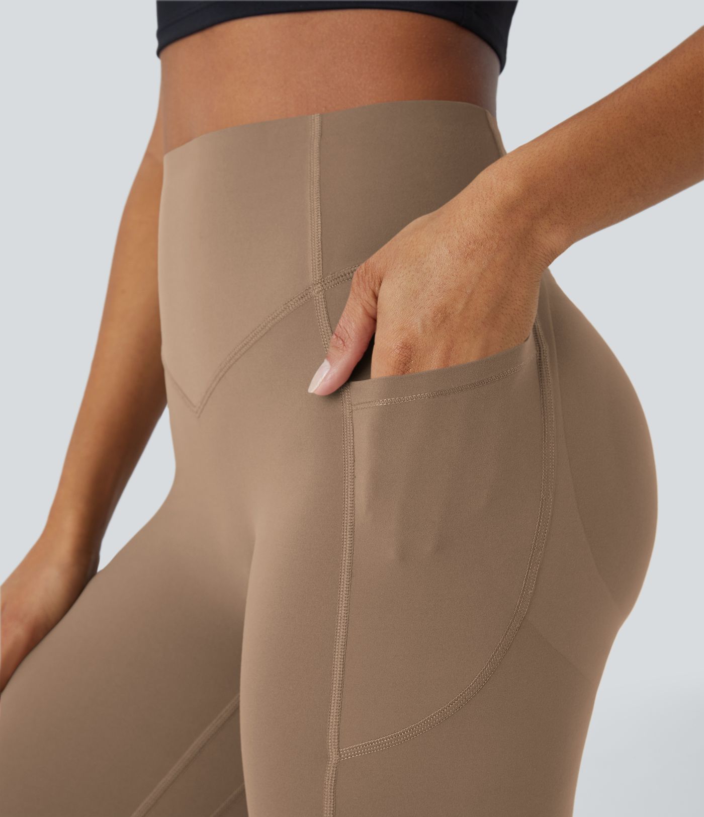 Halara UltraSculpt™ High Waisted Scrunch Butt Lifting Tummy Control Pocket Shaping Training Leggings