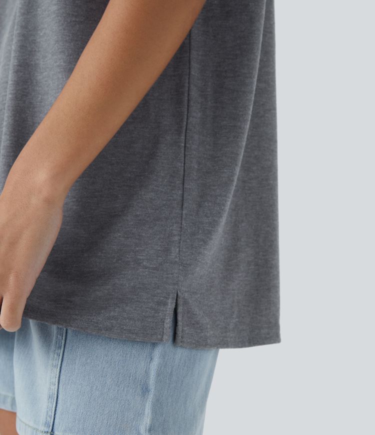 Round Neck Pocket Hem Relax Casual T-Shirt