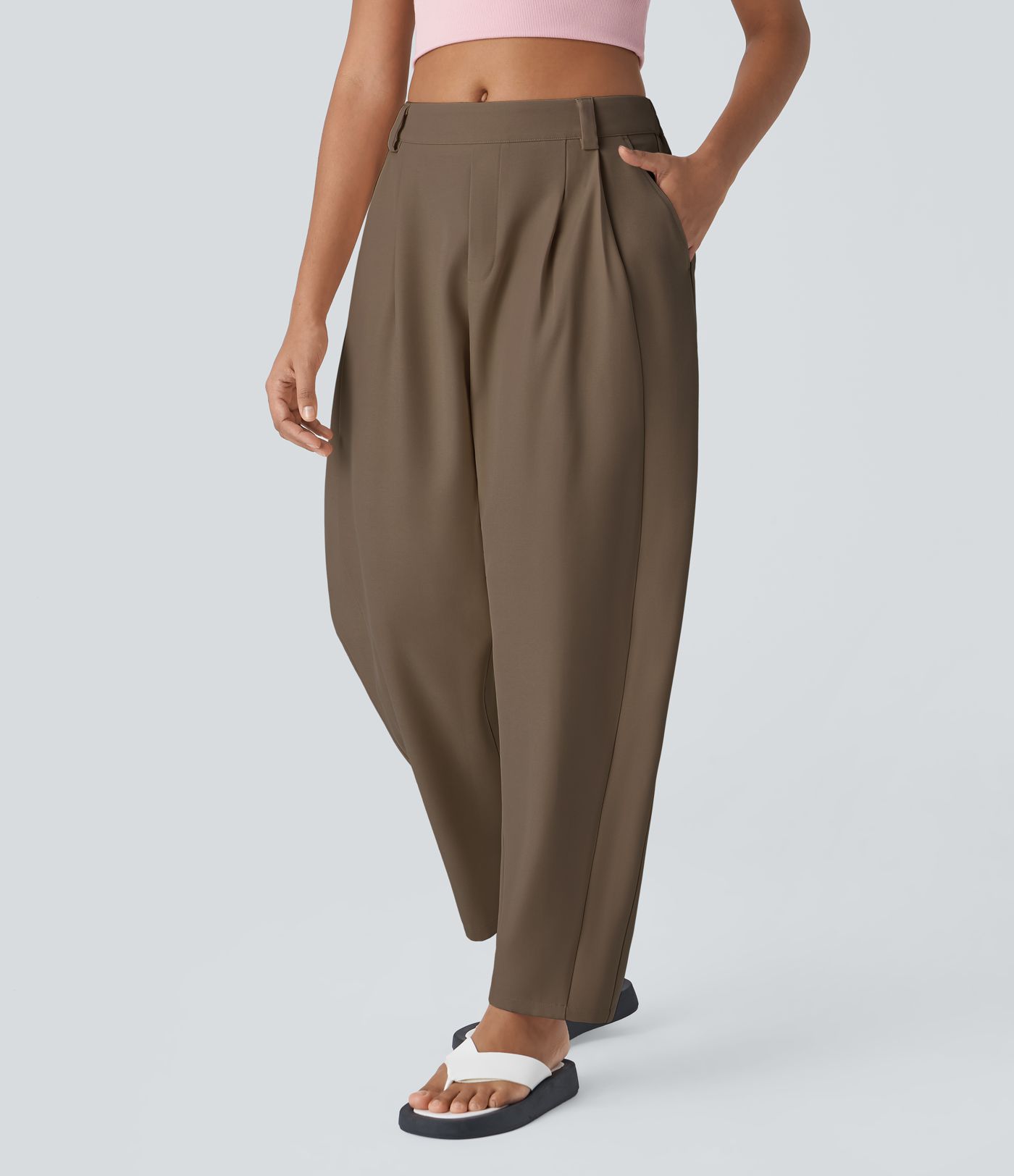 Halara Flex™ - Arbeits-Hose mit mittelhohem Bund, Seitentaschen und Barrel-Leg