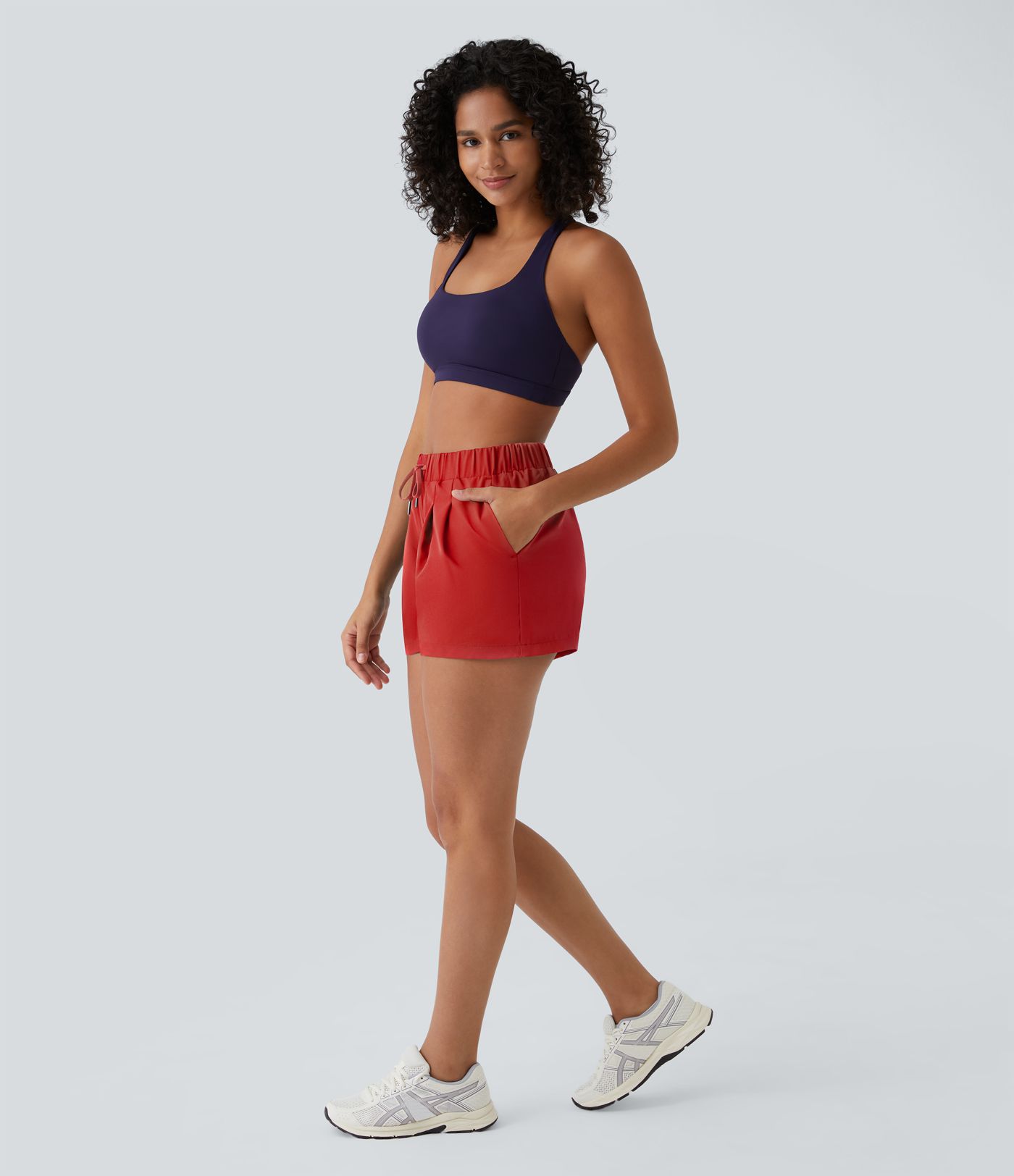 Patalón corto casual de cintura alta y elástica y cordón con bolsillo lateral fruncido de 3 pulgadas