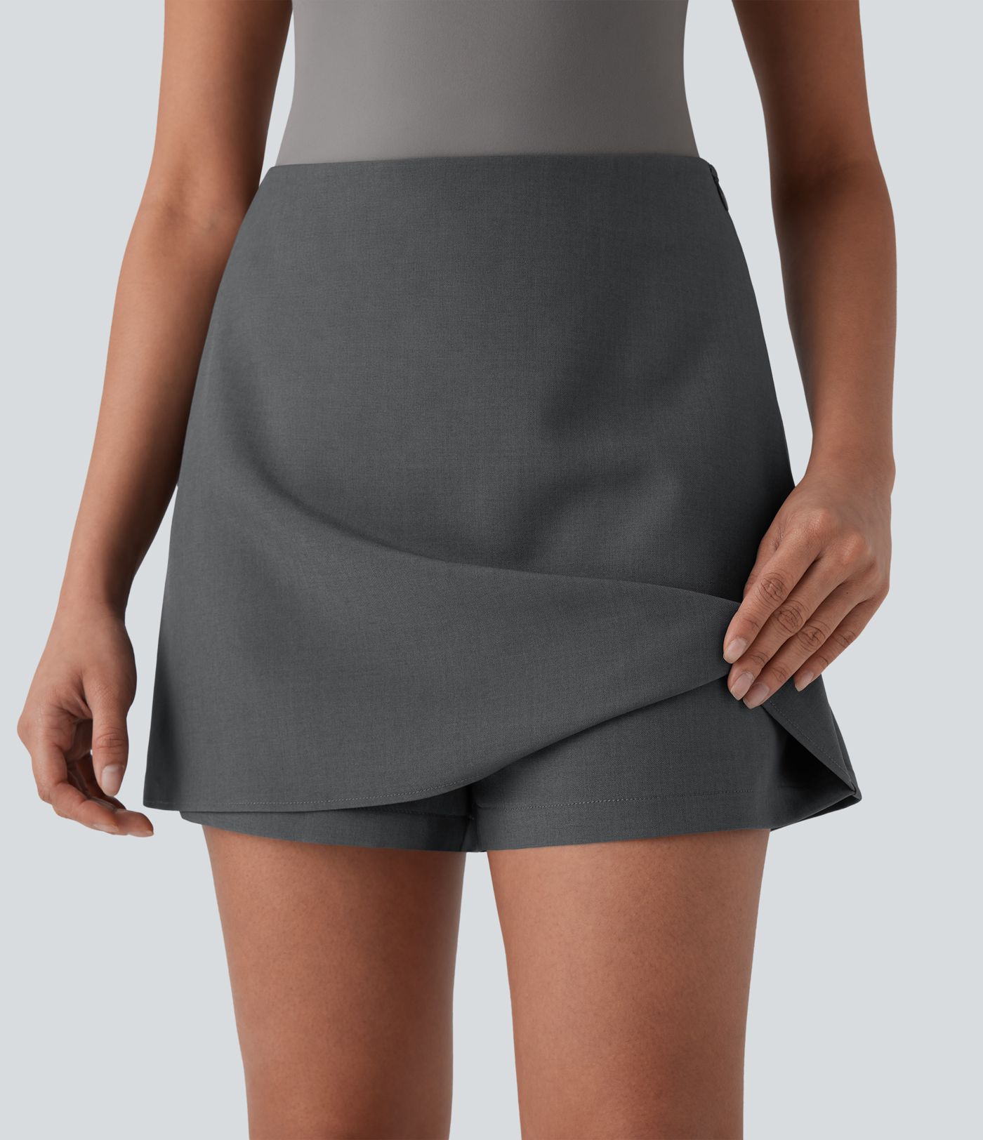 Jupe-short taille haute à fermeture invisible