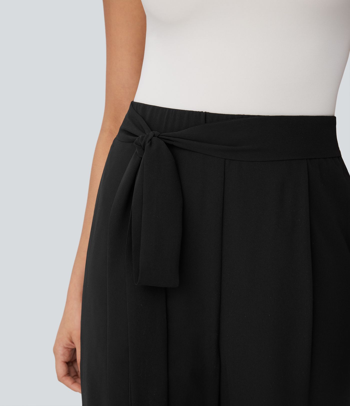 Breezeful™ - Fließende Stoffhose mit hohem Bund, Seitentaschen, unsichtbarem Reißverschluss und geradem Bein - schnelltrocknend