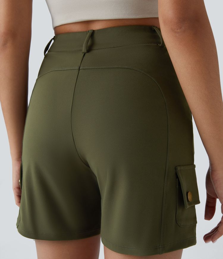Shorts cargo de tiro alto con múltiples bolsillos y cremallera