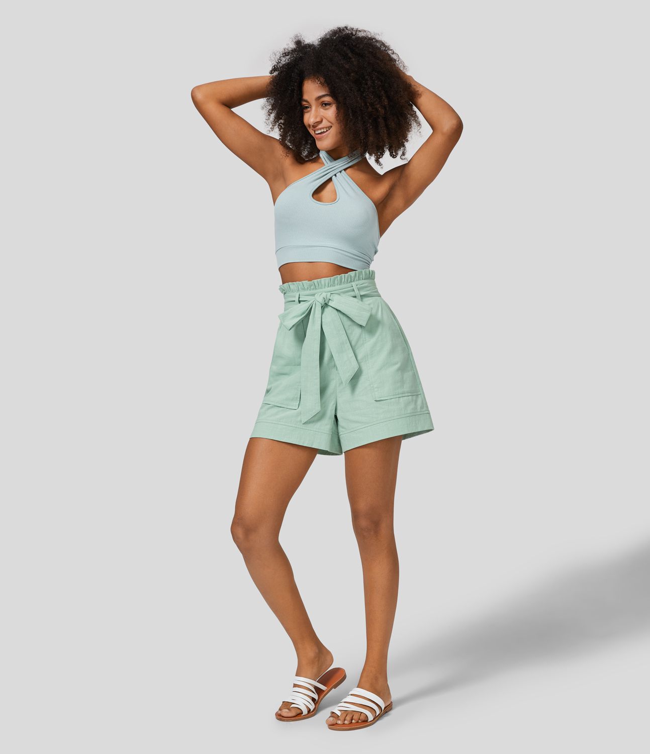 Resort-Baumwollshorts mit hohem Bund Rüschen, Gürtel und Seitentaschen