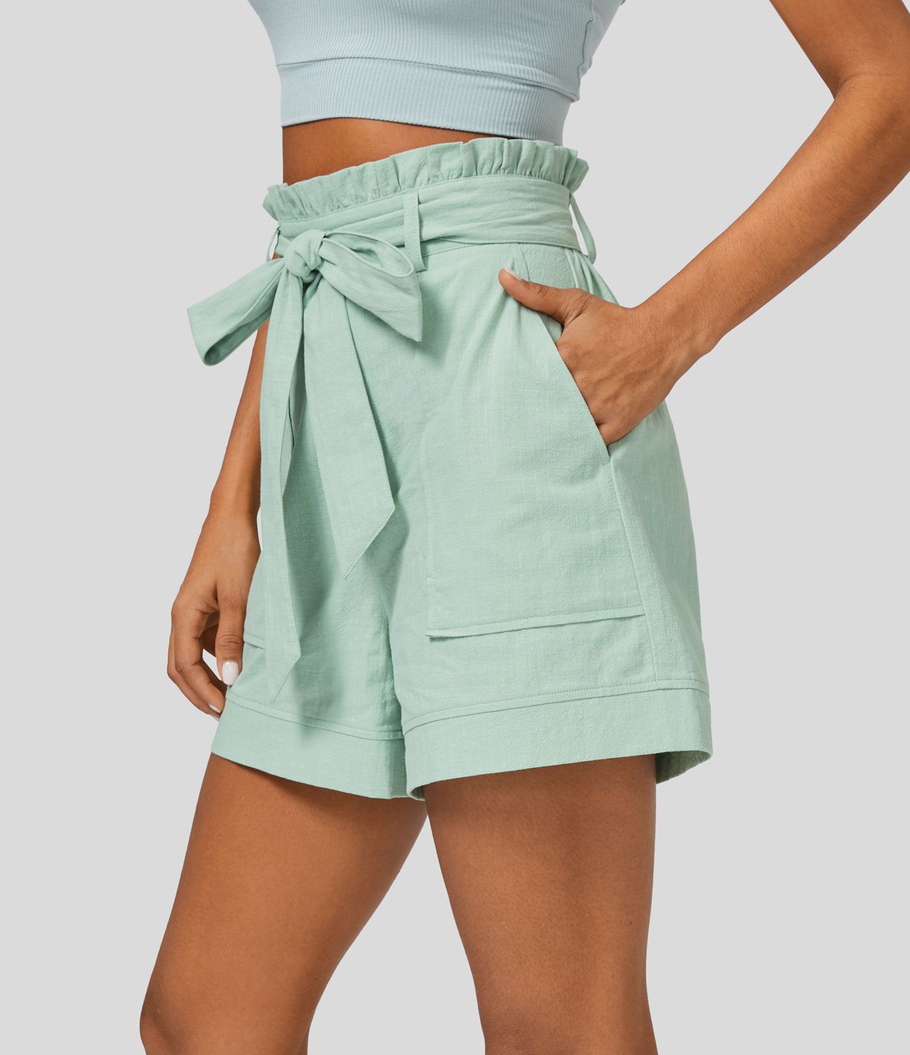 Resort-Baumwollshorts mit hohem Bund Rüschen, Gürtel und Seitentaschen