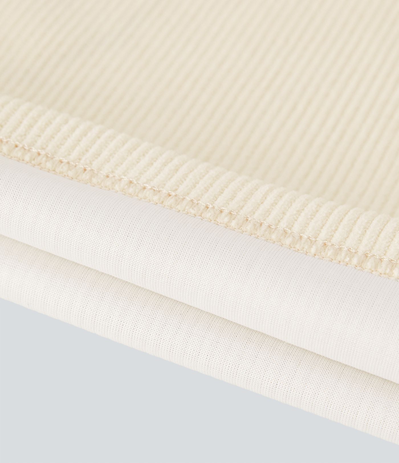 Pantalón pana tiro alto bolsillo lateral pierna recta