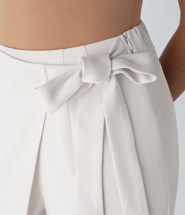 Pantalón oficina pierna ancha cremallera invisible tiro alto lazo lateral