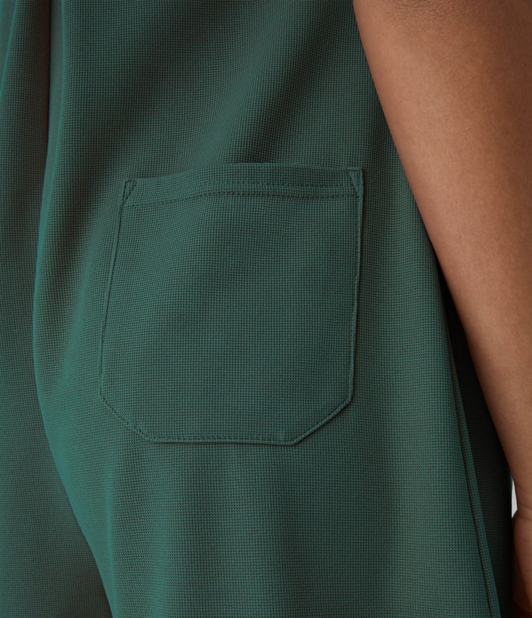 Salopette décontractée gaufrée à plis, boutons, bretelles réglables et multiples poches