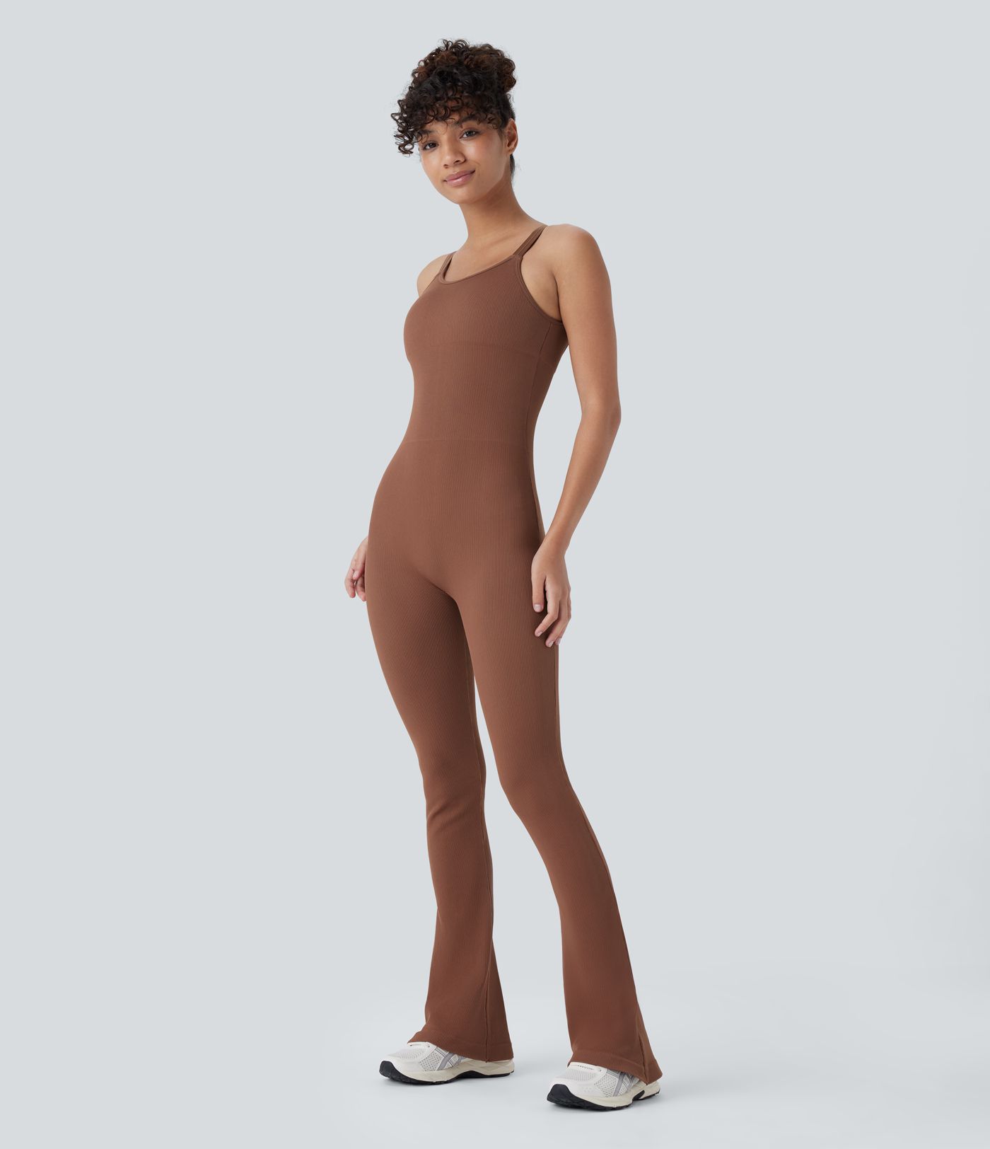 Mono yoga acampanado sin espalda cuello U sin costura