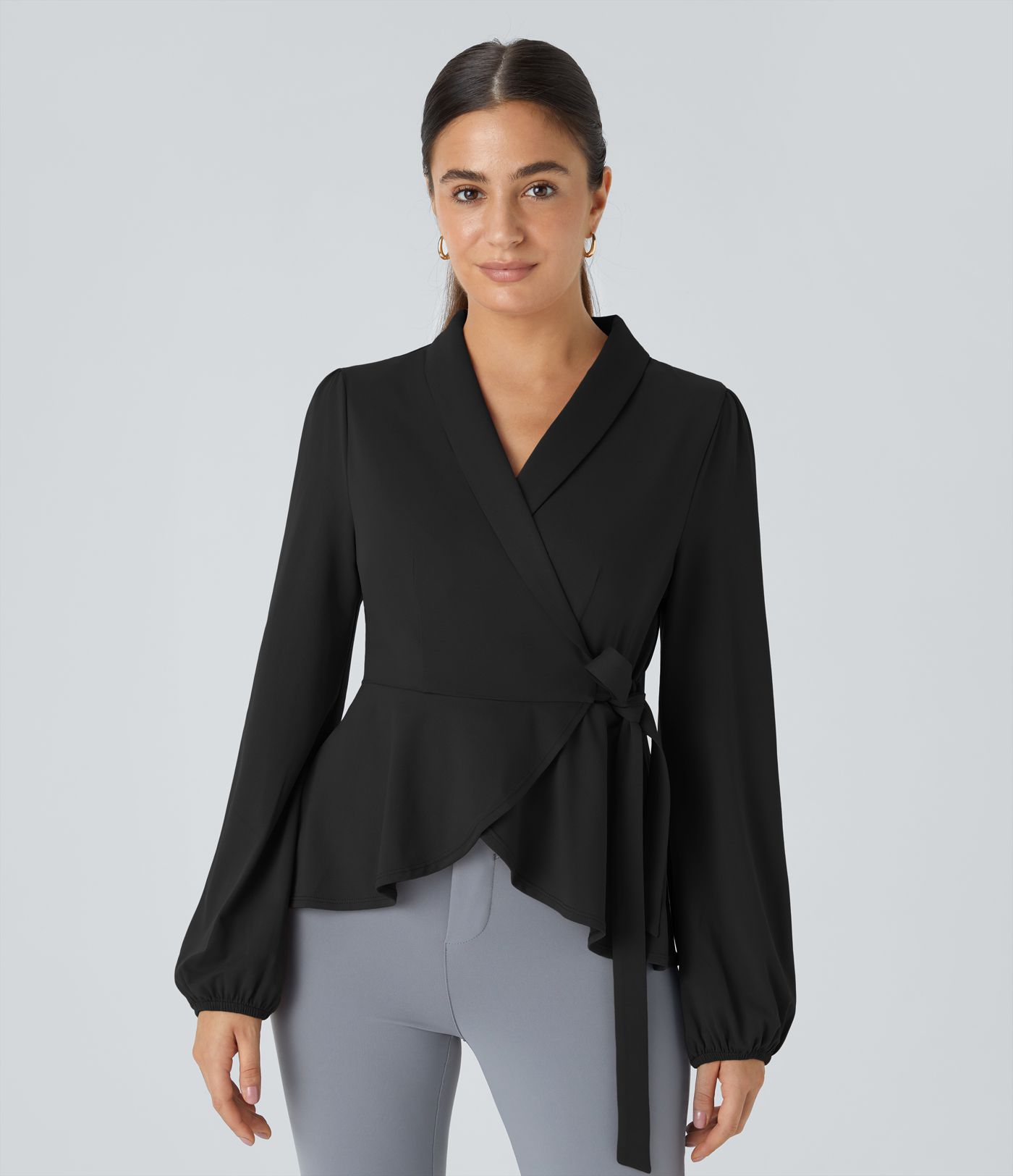 Blusa oficina cuello chal lazo lateral cruzado dobladillo volante