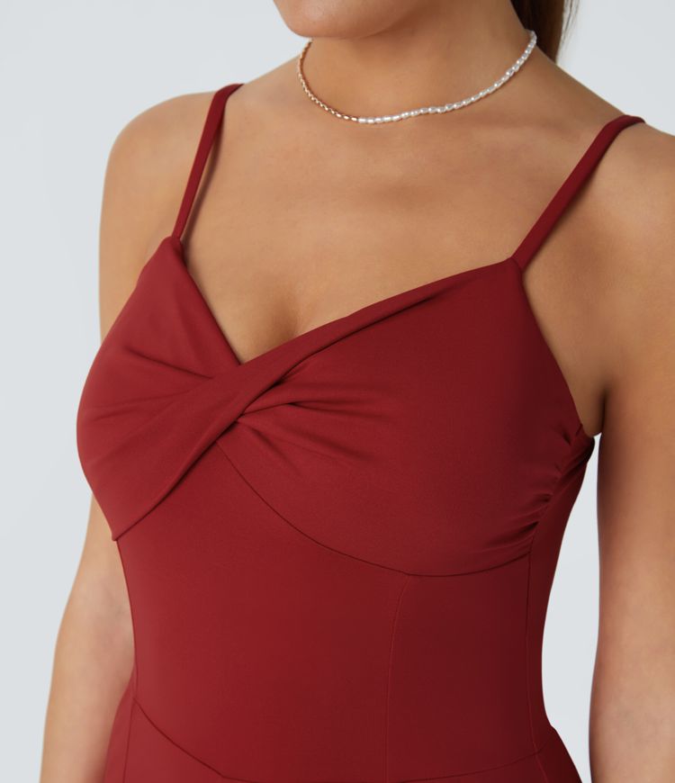 Rückenfreier Jumpsuit mit verstellbaren Trägern und gedrehtem Schnitt für Brautjungfern und Hochzeitsgäste