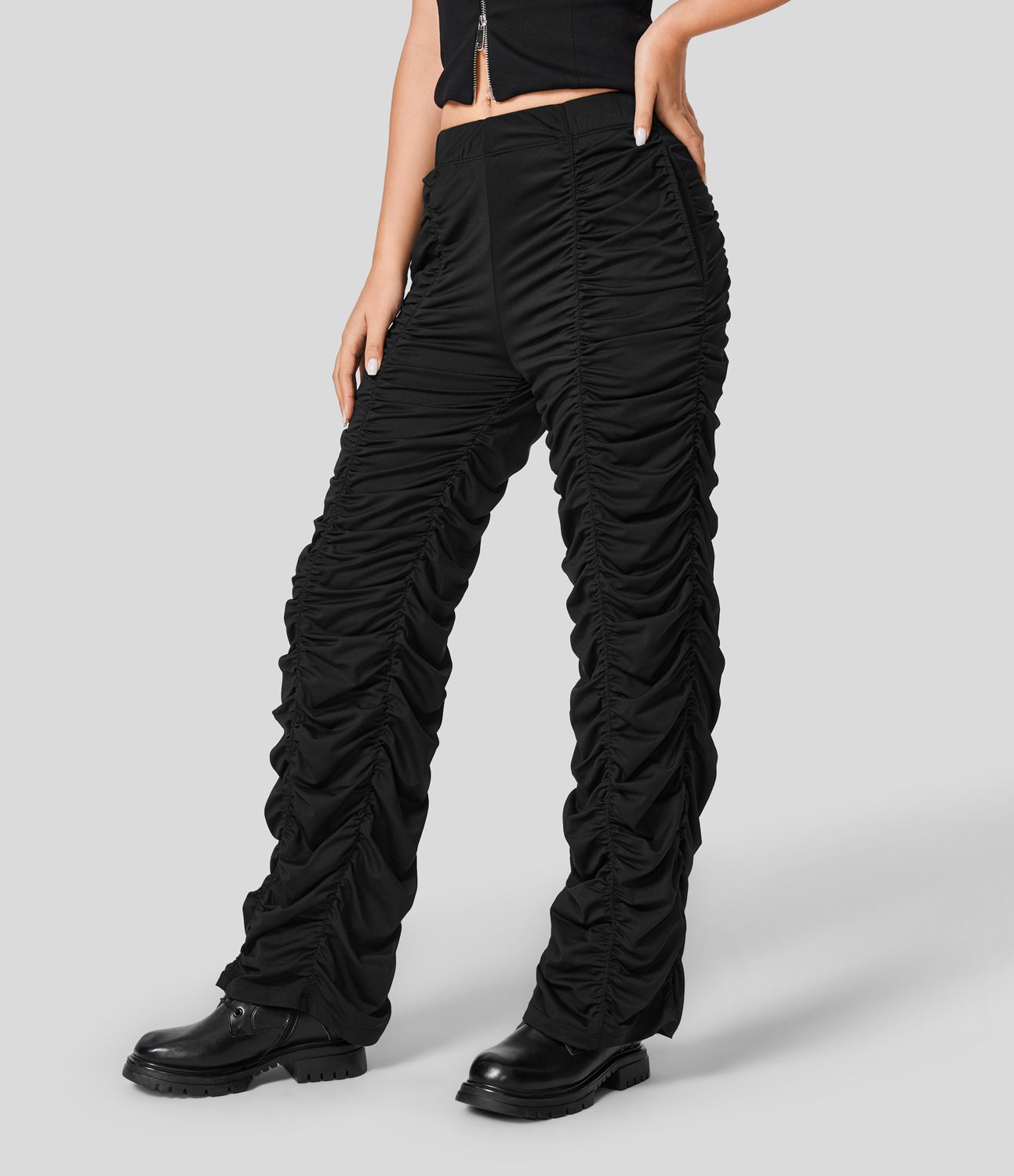 Pantalones casuales de pierna recta fruncidos con bolsillo lateral de talle medio