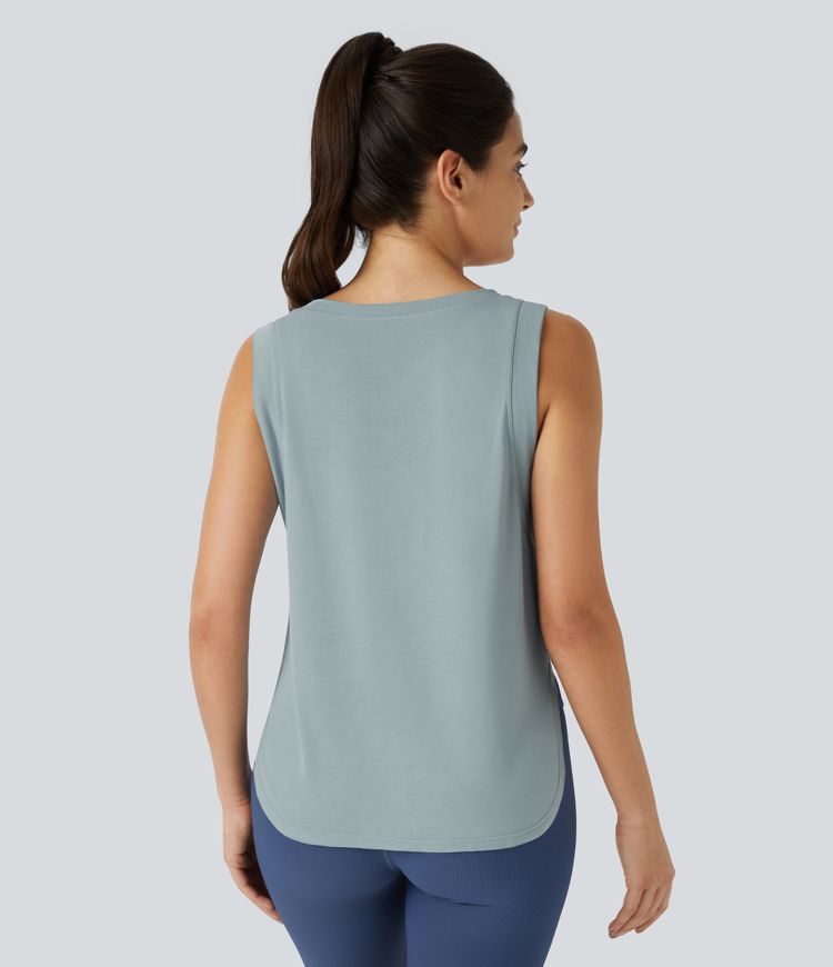 Round Neck Split Hem Casual Tank Top