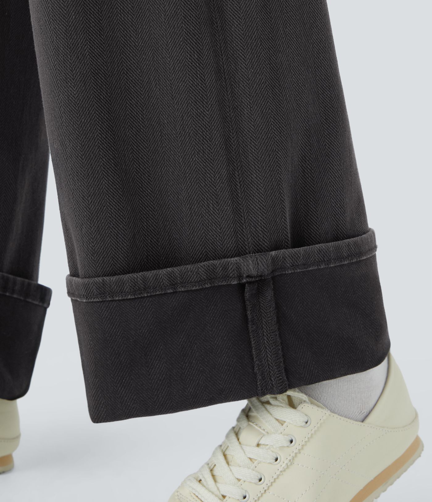 Jeans Halara Flex™ Denim elástico lavado espiga tiro alto múltiple bolsillo dobladillo enrollado pierna ancha