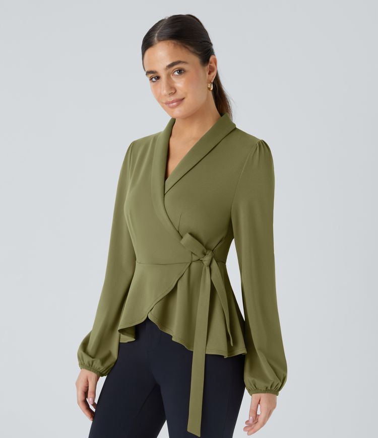 Blouse de travail à col châle, effet cache-cœur, lien sur le côté et ourlet à volants