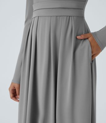 Mock-neck långärmad maxiklänning med ficka och vid passform för casual tillfällen