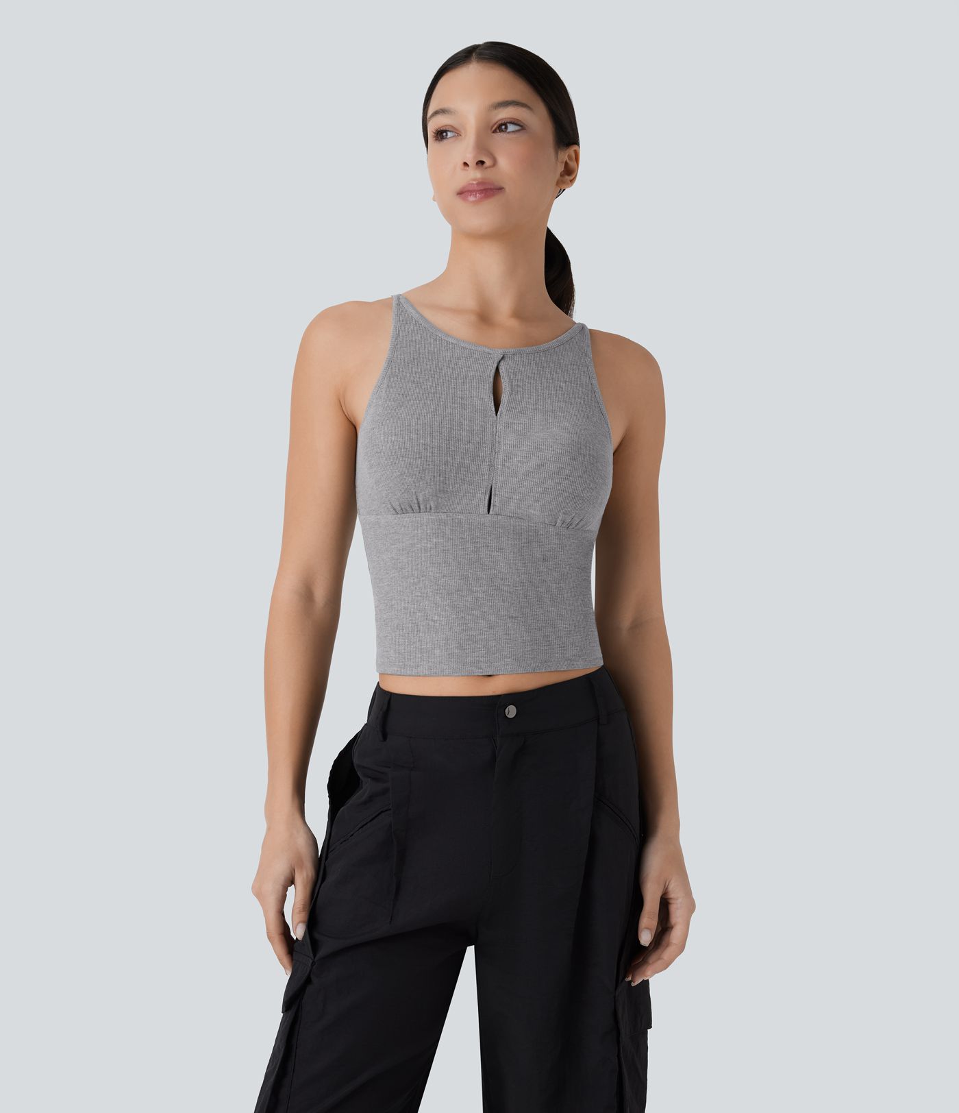 Hochelastisches, hautfreundliches, rückenfreies Yoga-Tanktop mit Rundhalsausschnitt, verstellbaren Trägern und Cut-Outs