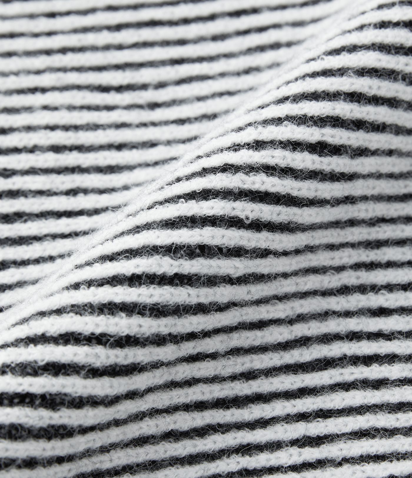 Round Neck Long Sleeve Color Block Stripe Casual Sweater