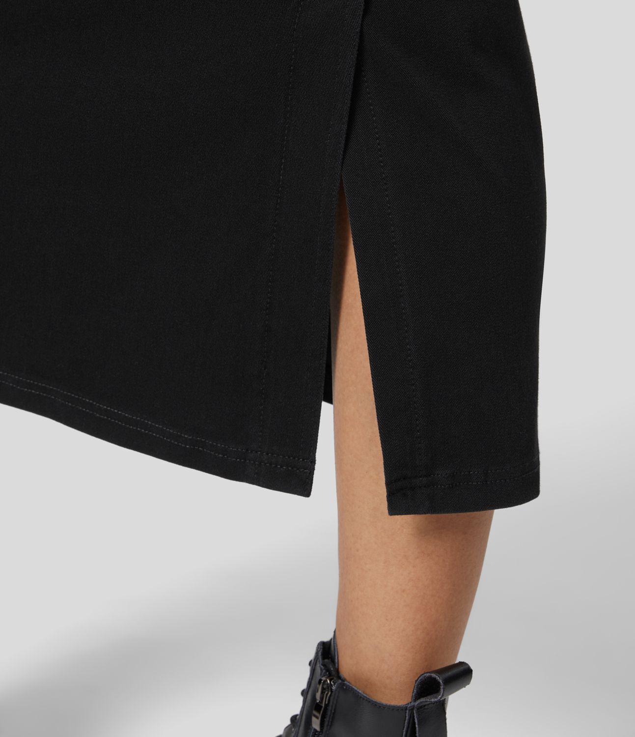 Halara Flex™ High Waisted Multiple Pockets Split Cool Touch Washed Stretchy Knit Denim Casual Skirt