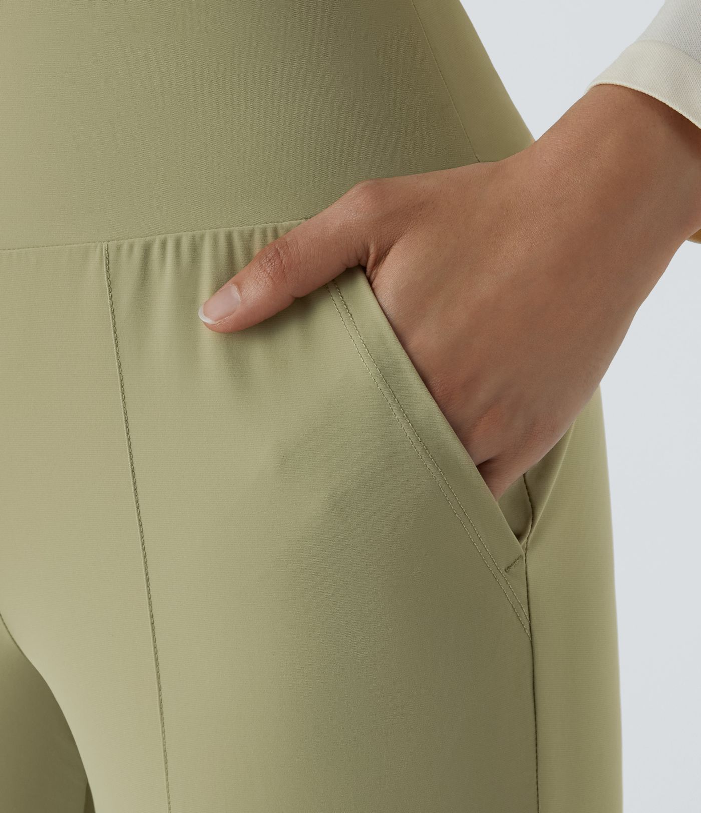 Joggers de tiro alto con bolsillos laterales