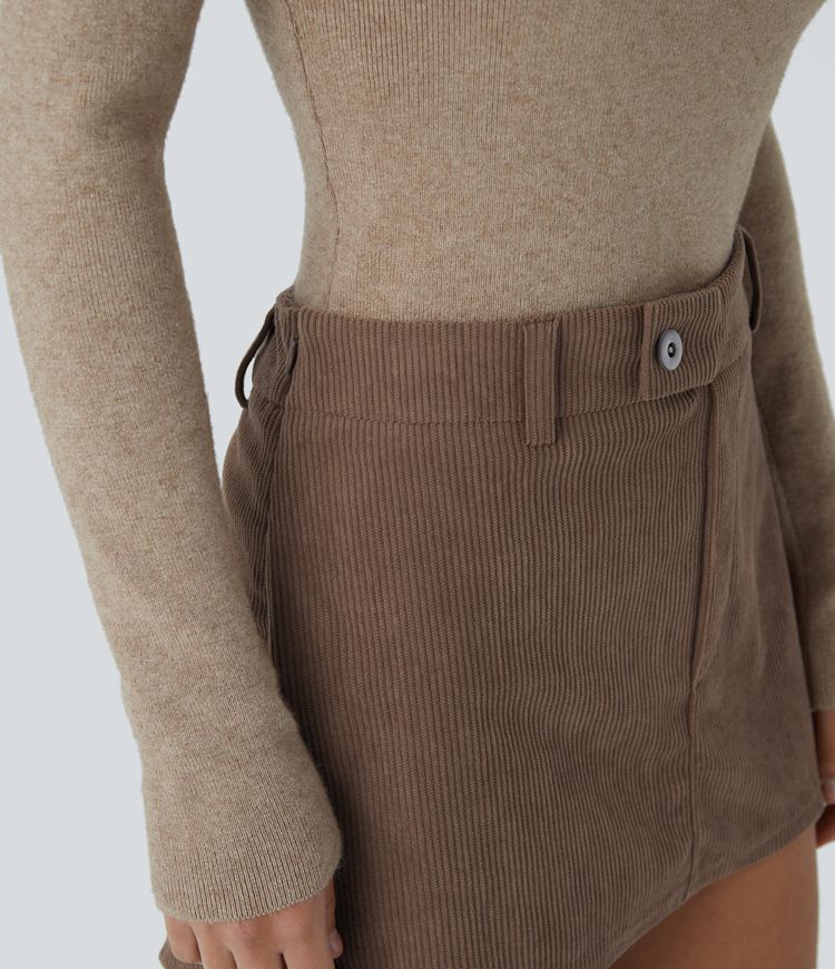 Jupe courte trapèze en velours côtelé taille mi-basse avec short intégré, bouton et fermeture éclair