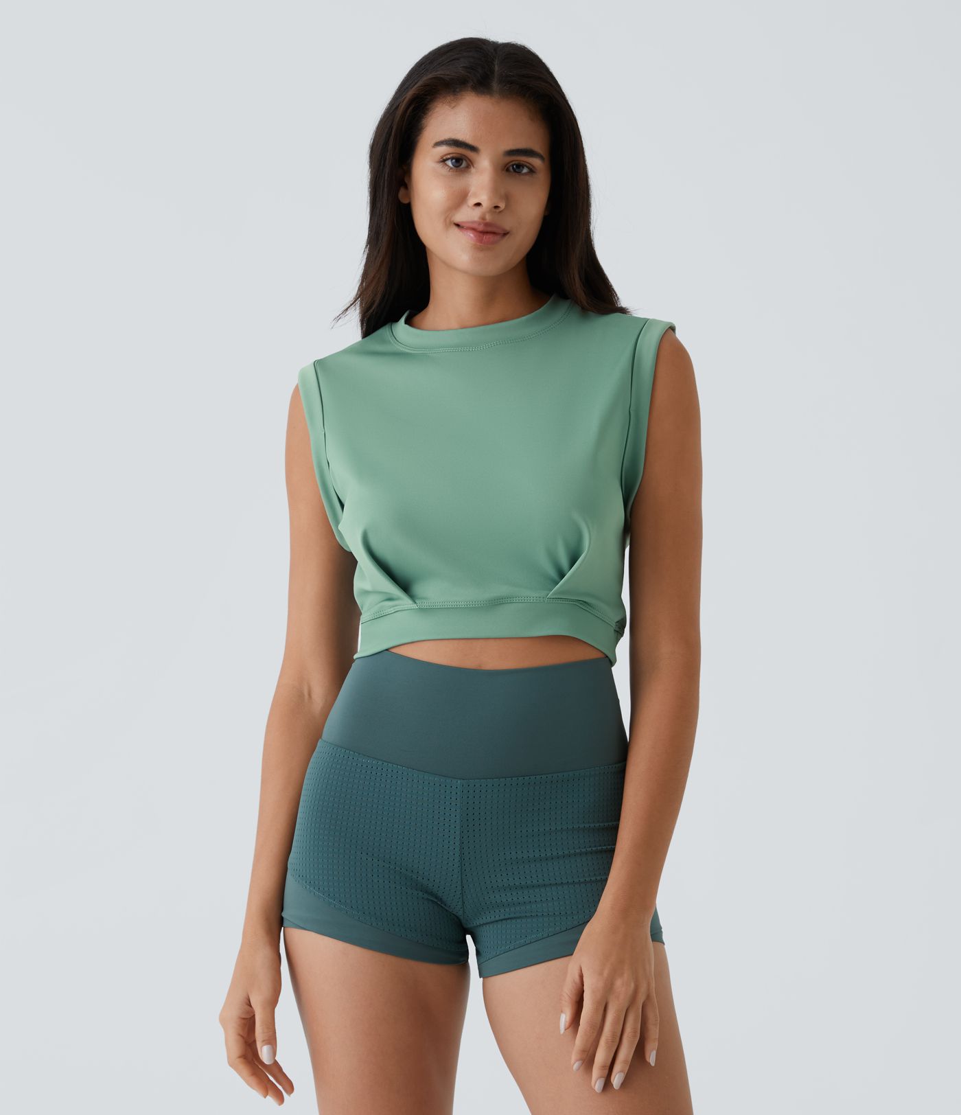 Camiseta sin mangas tipo tank top con cuello redondo