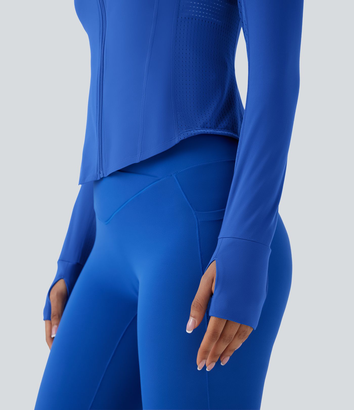 Veste de yoga SoftlyZero™ à contraste doux, perforée, avec trou pour le pouce, ourlet incurvé et fermeture éclair