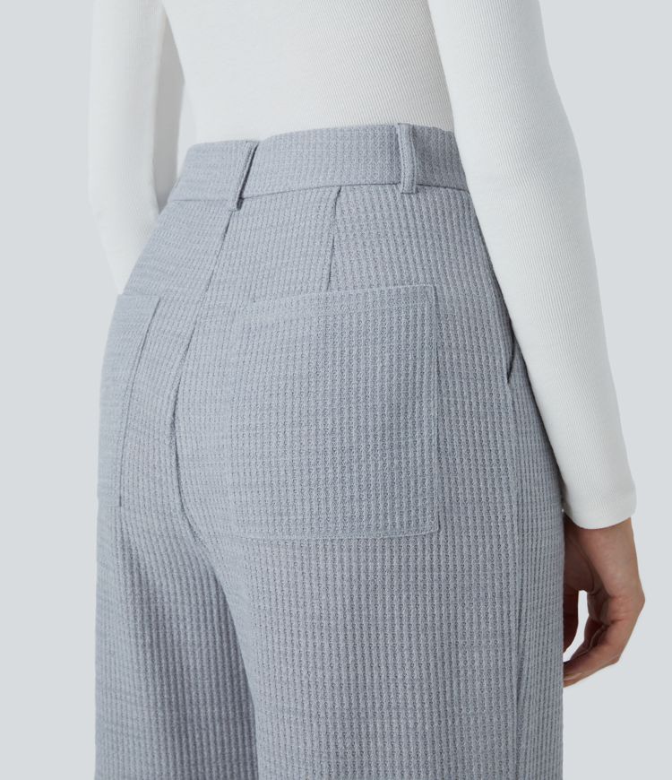 Pantalón múltiple bolsillo cierre botón tiro medio