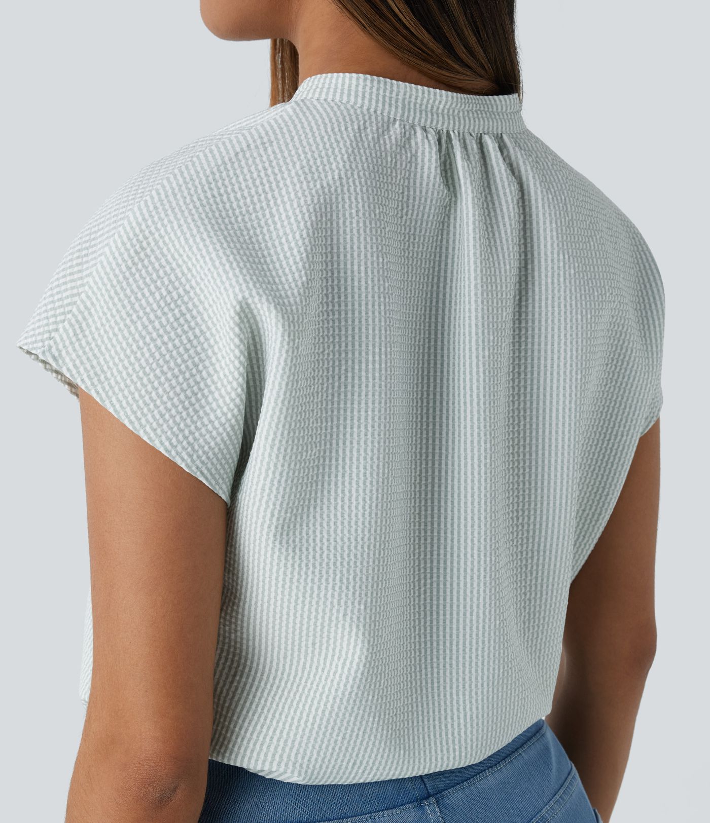 Blusa rayas dobladillo curvo manga corta cuello V