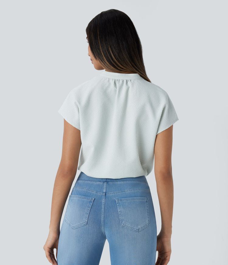 Blusa rayas dobladillo curvo manga corta cuello V