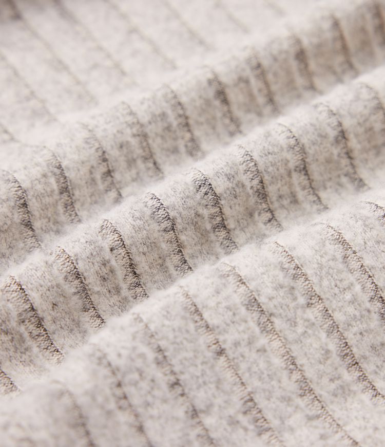 Pantalón pierna ancha múltiple bolsillo tiro alto acanalado