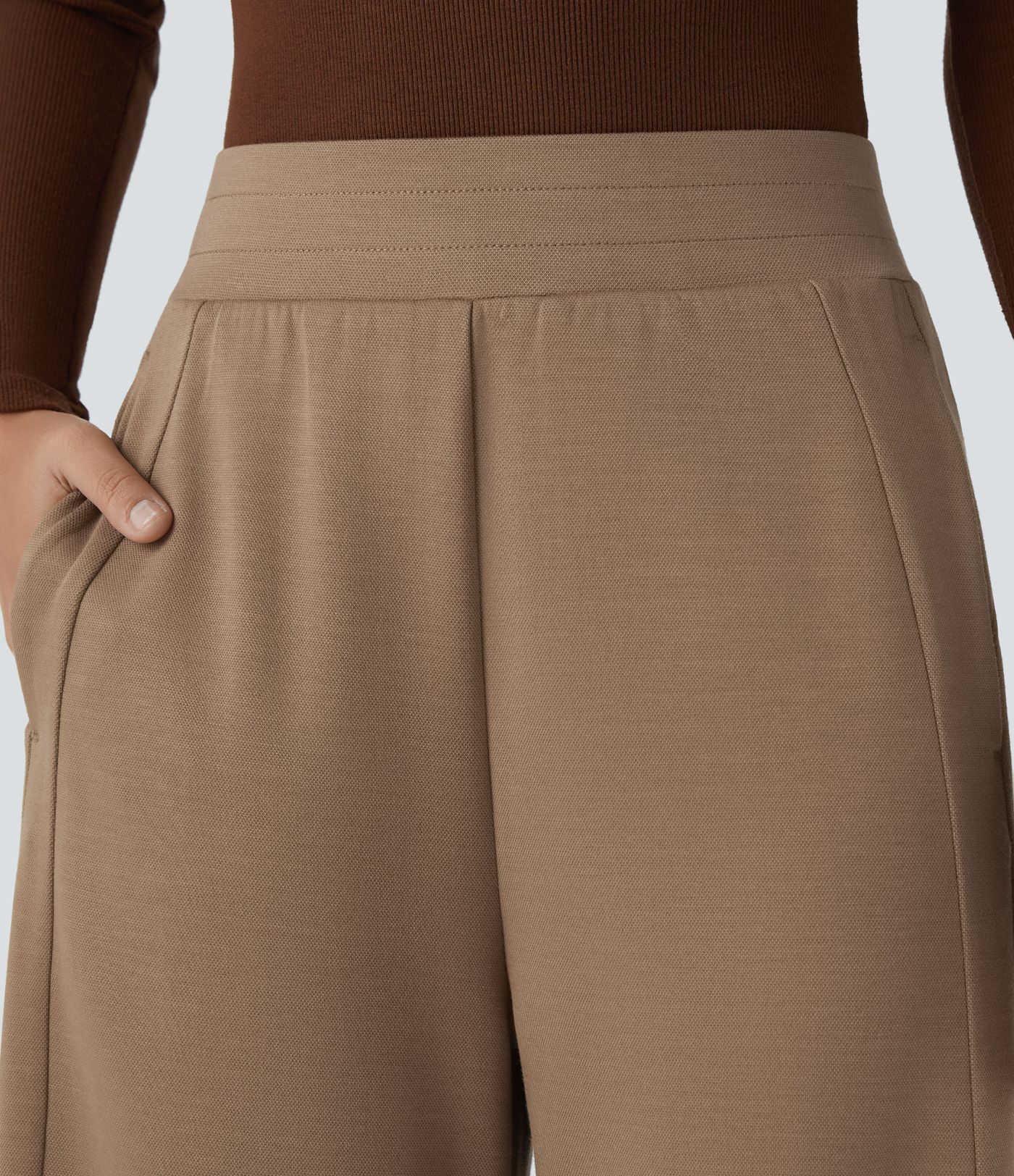 Freizeithose mit mittelhohem Bund, Seitentaschen, lockerer Passform und geradem Bein