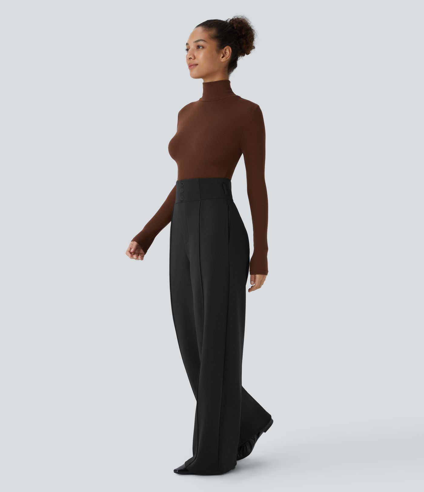 Pantalón bolsillo lateral botón decorativo tiro súper alto